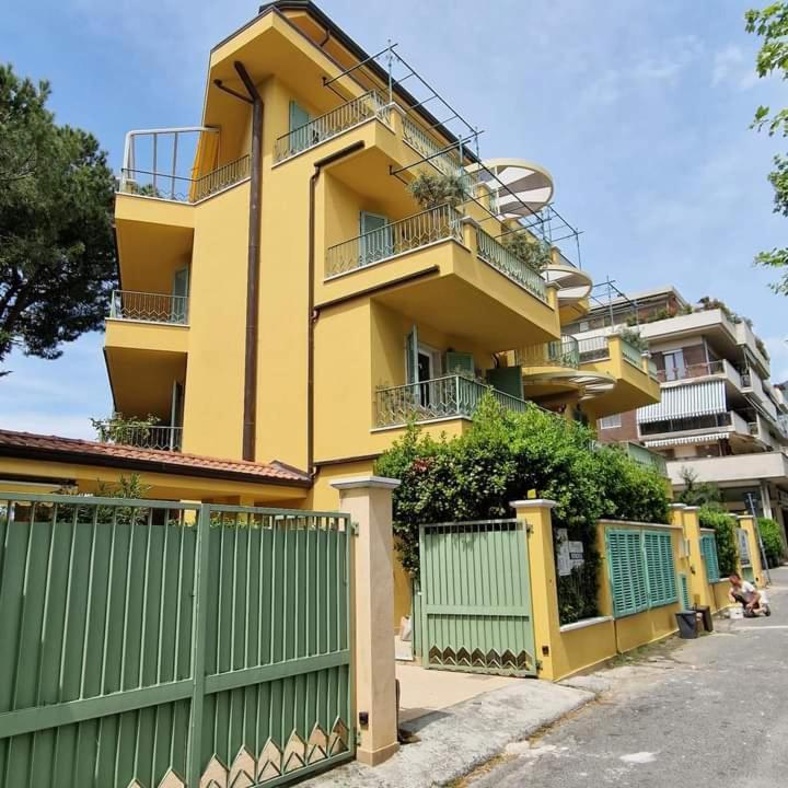 Apartamento Il Viale Massa  Exterior foto
